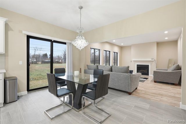 8117 Vermont Avenue, Warren, MI 48093