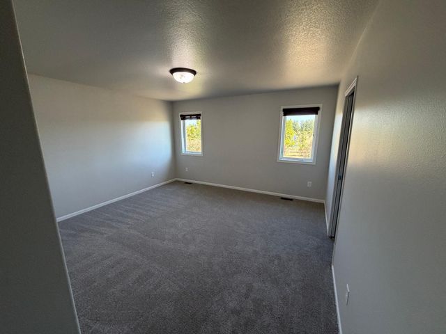 10258 Burgundy Drive, Horace, ND 58047