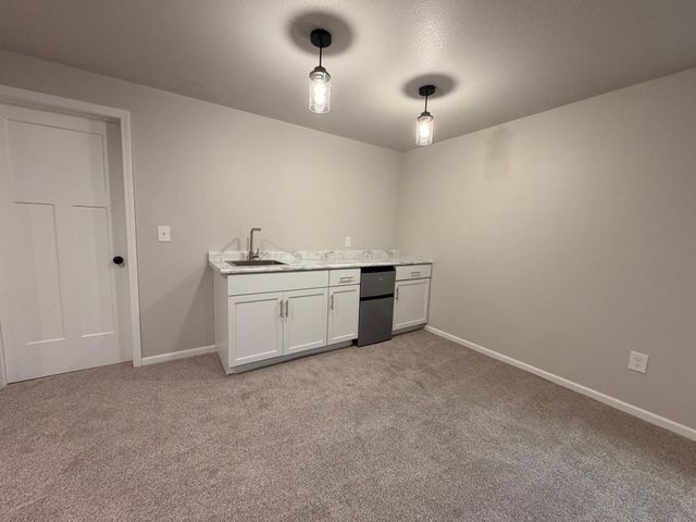 10258 Burgundy Drive, Horace, ND 58047