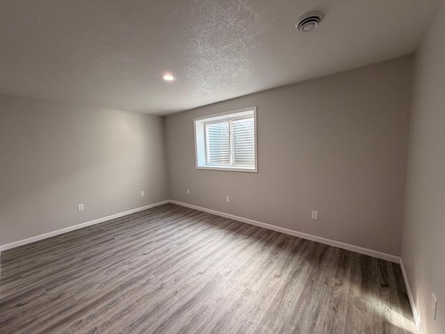 10258 Burgundy Drive, Horace, ND 58047