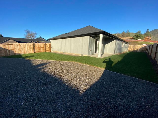 3360 Bryson Way, Medford, OR 97504