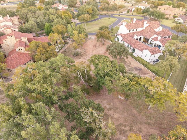 165 Plaza Escondido, Horseshoe Bay, TX 78657