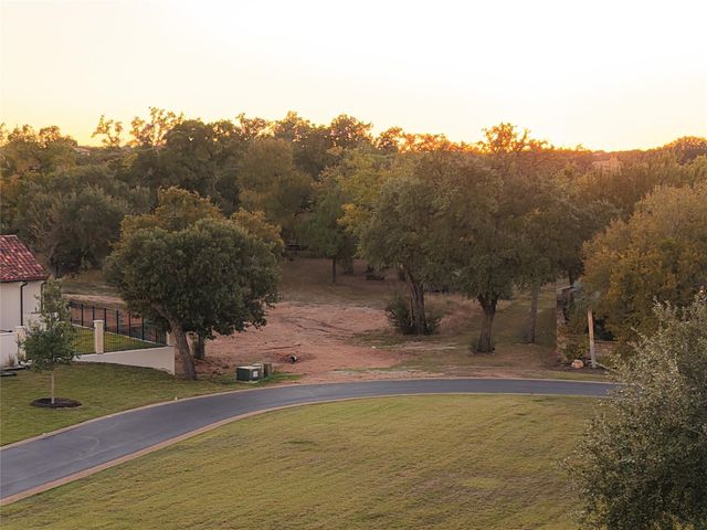 165 Plaza Escondido, Horseshoe Bay, TX 78657