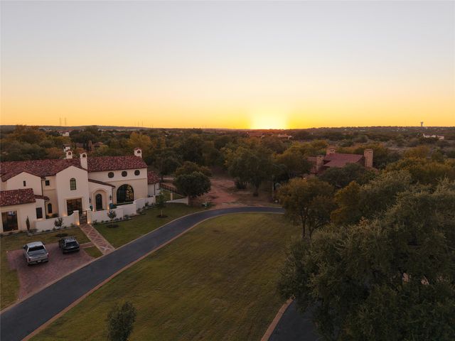 165 Plaza Escondido, Horseshoe Bay, TX 78657