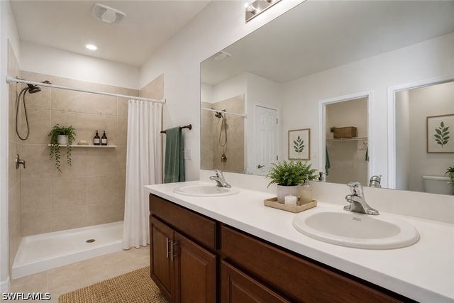 2220 NE 5th AVE, Cape Coral, FL 33909