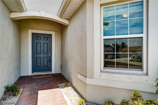 2220 NE 5th AVE, Cape Coral, FL 33909