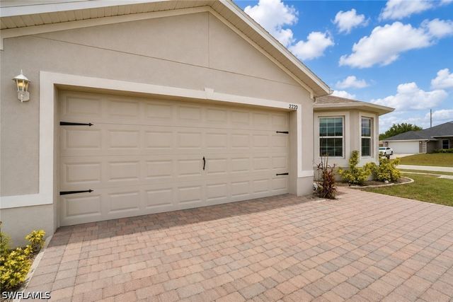 2220 NE 5th AVE, Cape Coral, FL 33909