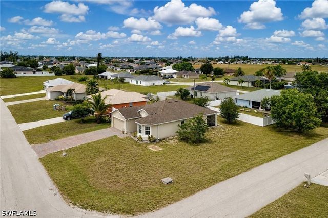2220 NE 5th AVE, Cape Coral, FL 33909