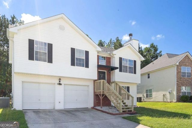 7410 Petunia Drive, Riverdale, GA 30296