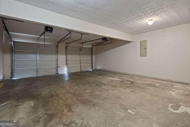 7410 Petunia Drive, Riverdale, GA 30296