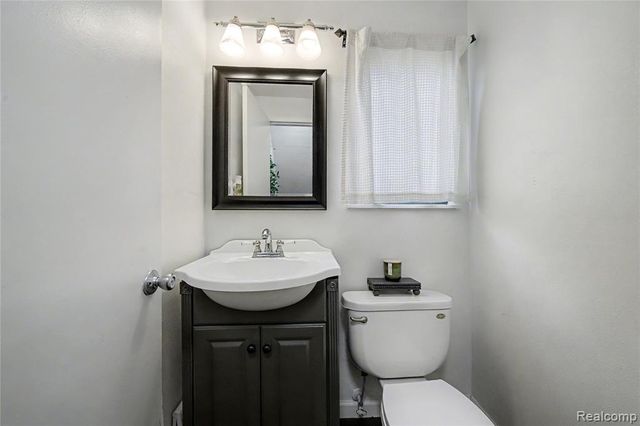 43355 Ryer Court, Sterling Heights, MI 48313