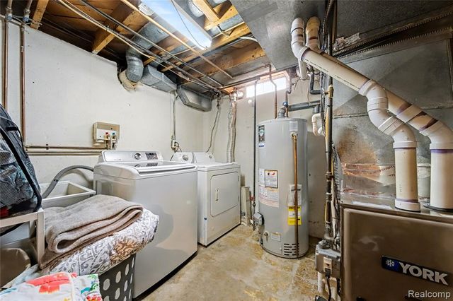 43355 Ryer Court, Sterling Heights, MI 48313