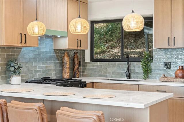 3713 Roberta, Los Angeles, CA 90031