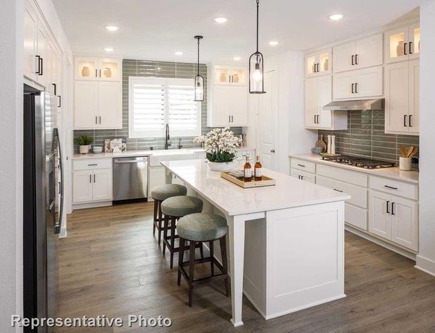 813 Stone Grove Road, Lavon, TX 75166