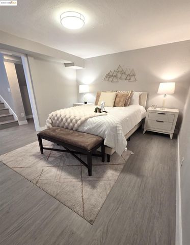 14851 Boulevard Ct, Castro Valley, CA 94578