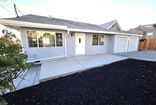 14851 Boulevard Ct, Castro Valley, CA 94578
