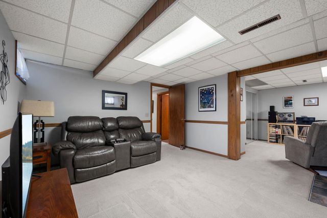 616 2nd Avenue NE, Osseo, MN 55369