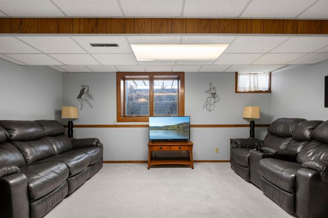 616 2nd Avenue NE, Osseo, MN 55369