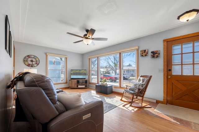 616 2nd Avenue NE, Osseo, MN 55369