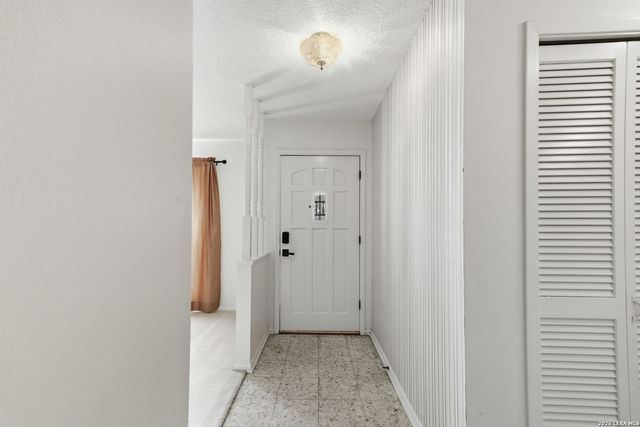 6902 Forest Grove, San Antonio, TX 78240