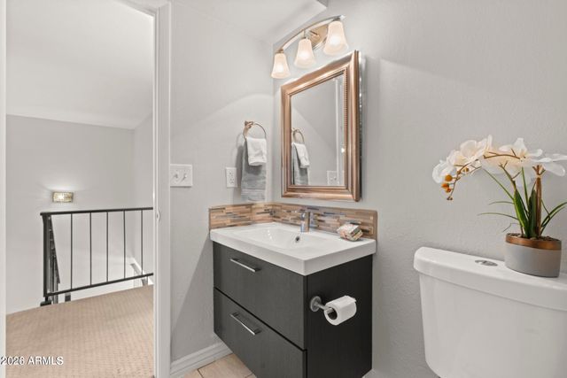 6909 E OSBORN Road A, Scottsdale, AZ 85251