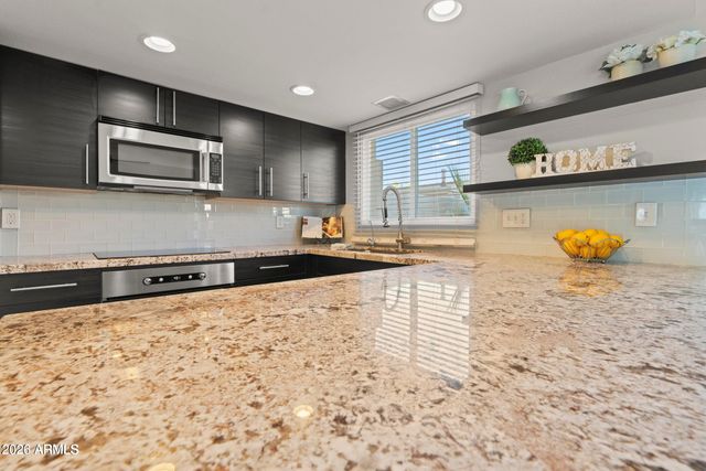 6909 E OSBORN Road A, Scottsdale, AZ 85251