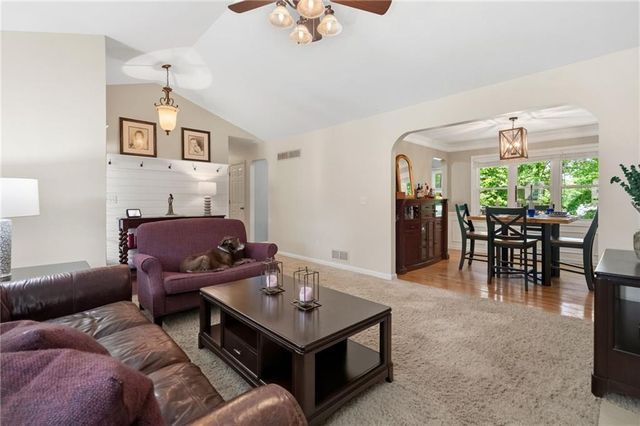 304 Rose Creek Way, Woodstock, GA 30189