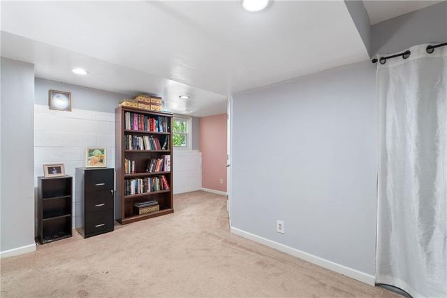 304 Rose Creek Way, Woodstock, GA 30189