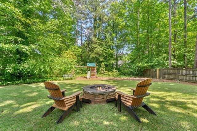 304 Rose Creek Way, Woodstock, GA 30189