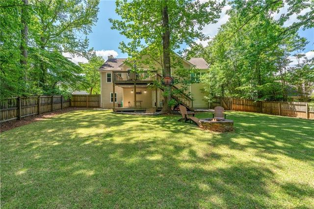 304 Rose Creek Way, Woodstock, GA 30189