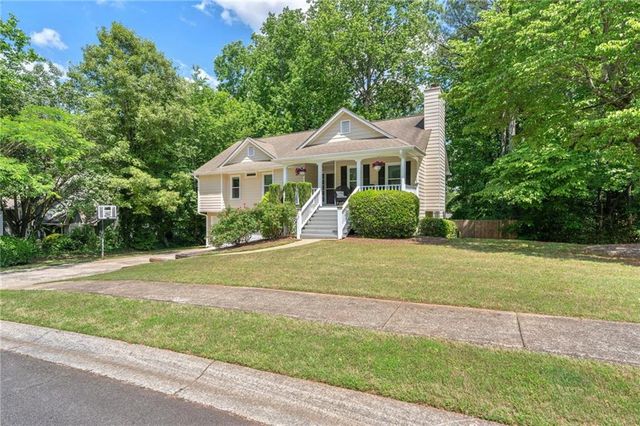 304 Rose Creek Way, Woodstock, GA 30189