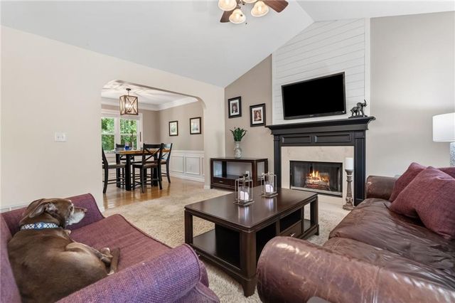 304 Rose Creek Way, Woodstock, GA 30189