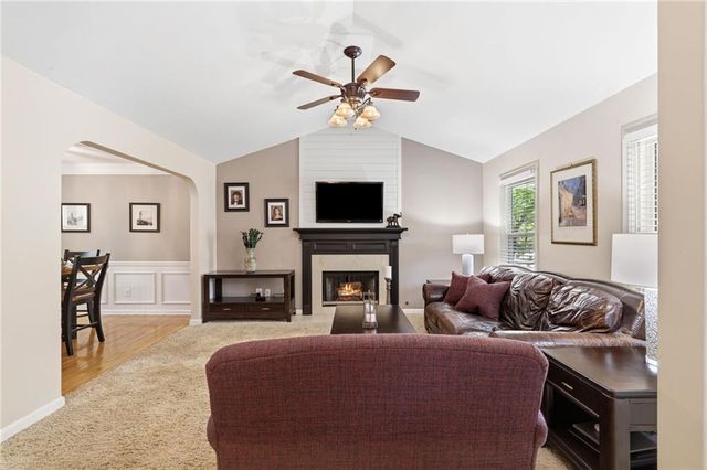 304 Rose Creek Way, Woodstock, GA 30189