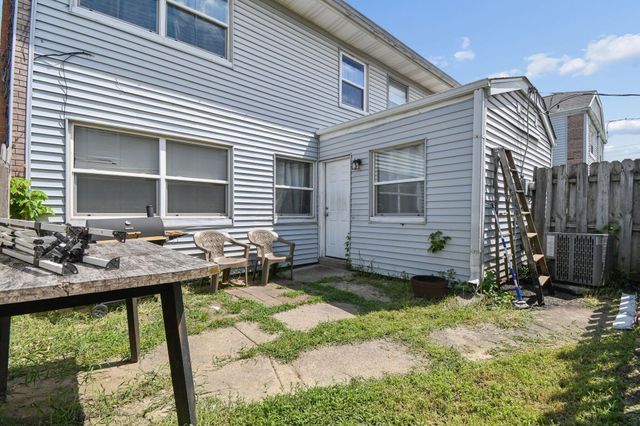 219 Buckeye Circle, Columbus, OH 43217
