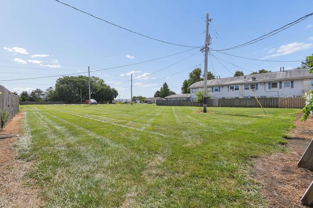 219 Buckeye Circle, Columbus, OH 43217