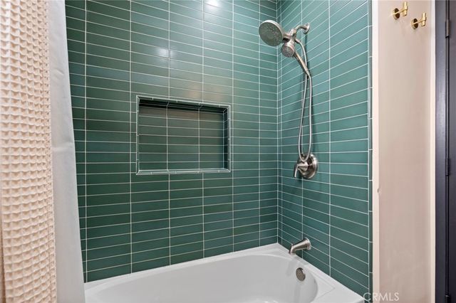 6417 Graves, Van Nuys, CA 91406