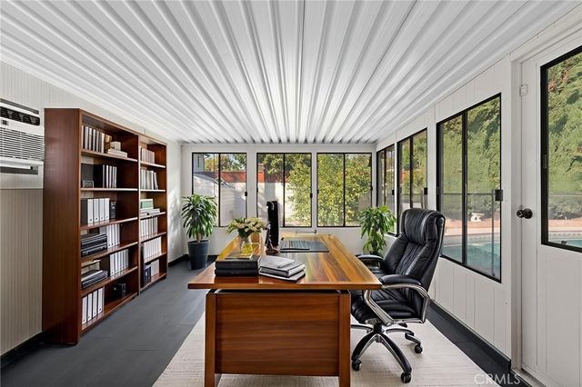 6417 Graves, Van Nuys, CA 91406