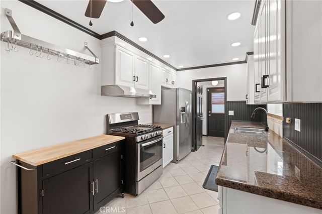 6417 Graves, Van Nuys, CA 91406