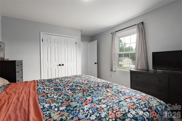407 Westham Ridge Road, Charlotte, NC 28217