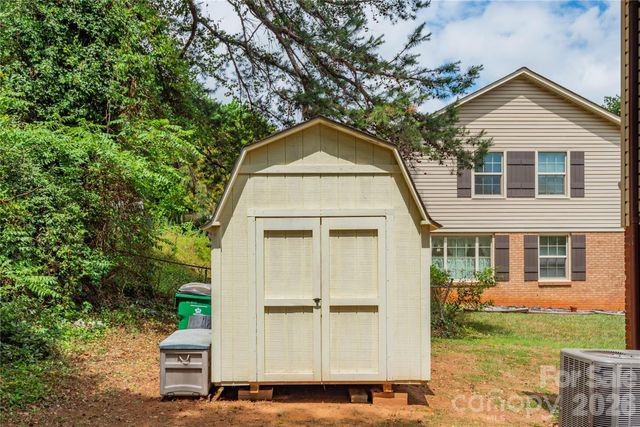 407 Westham Ridge Road, Charlotte, NC 28217