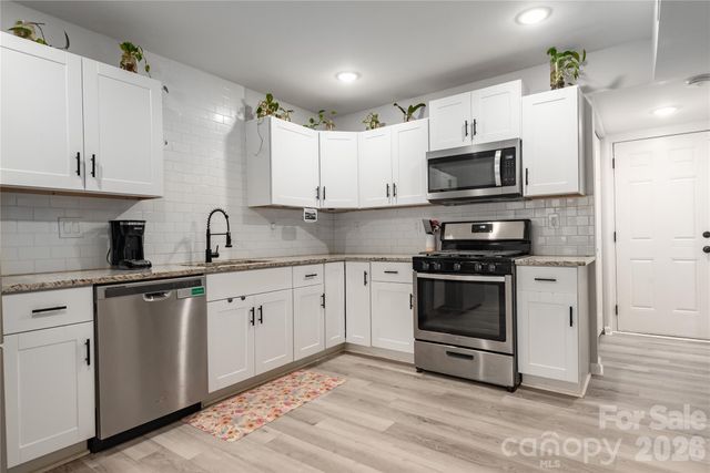 407 Westham Ridge Road, Charlotte, NC 28217