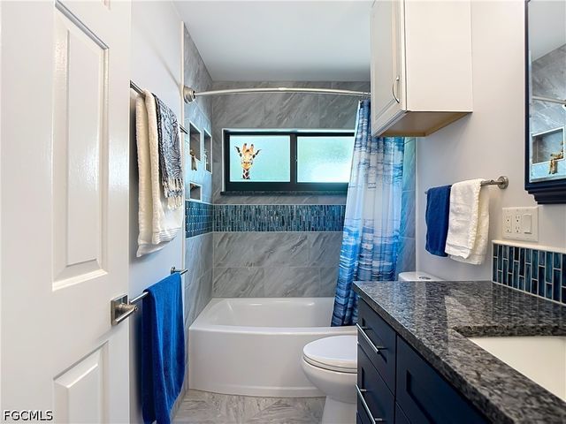 6284 Scott LN, Fort Myers, FL 33966