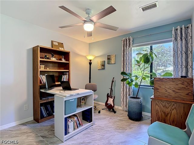 6284 Scott LN, Fort Myers, FL 33966