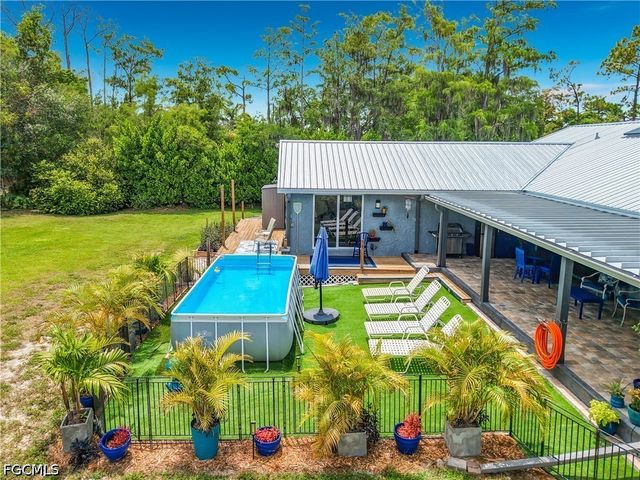 6284 Scott LN, Fort Myers, FL 33966
