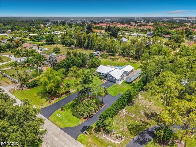 6284 Scott LN, Fort Myers, FL 33966