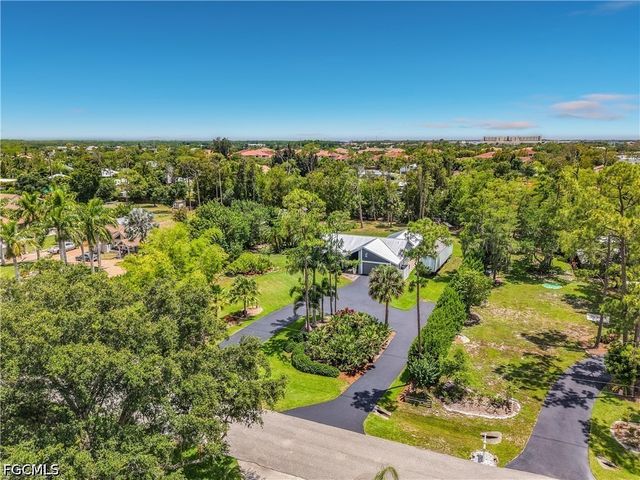6284 Scott LN, Fort Myers, FL 33966