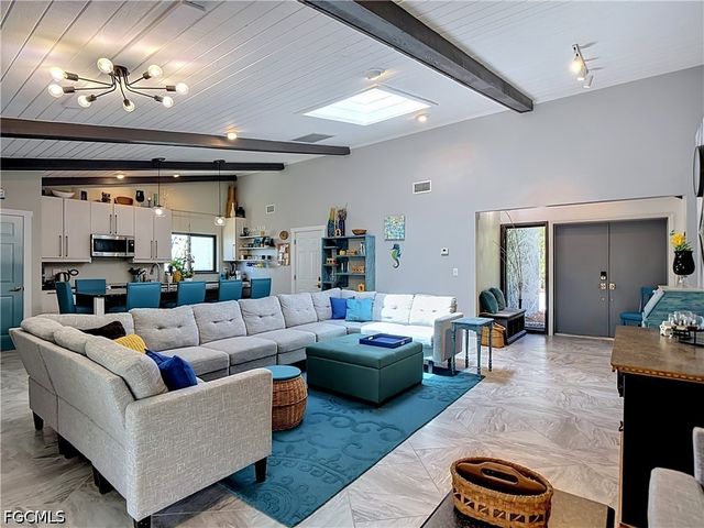 6284 Scott LN, Fort Myers, FL 33966