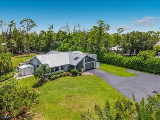 6284 Scott LN, Fort Myers, FL 33966
