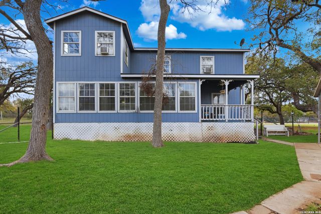 1251 Canyon Ranch Drive, Canyon Lake, TX 78133