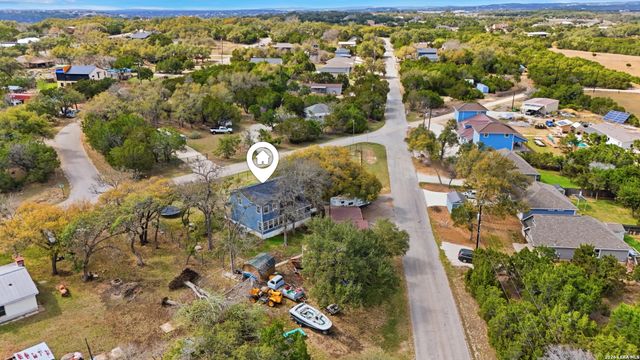 1251 Canyon Ranch Drive, Canyon Lake, TX 78133